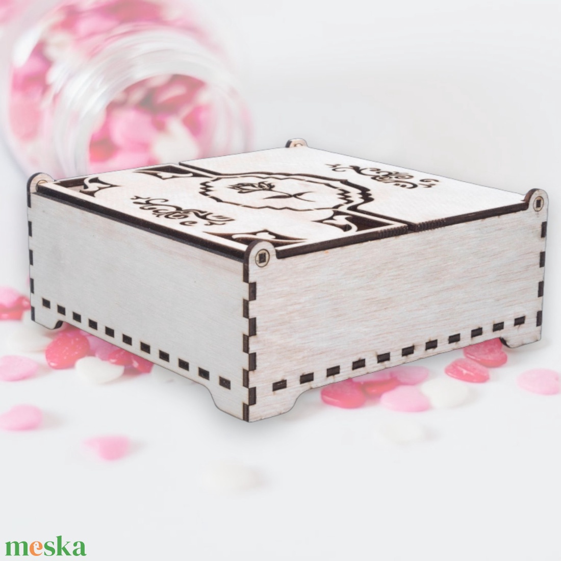 Lézervágott dobozka szalvétához, zsebkendőkhöz, bizsukhoz, 19x19x7cm - esküvő - emlék & ajándék - doboz - Meska.hu