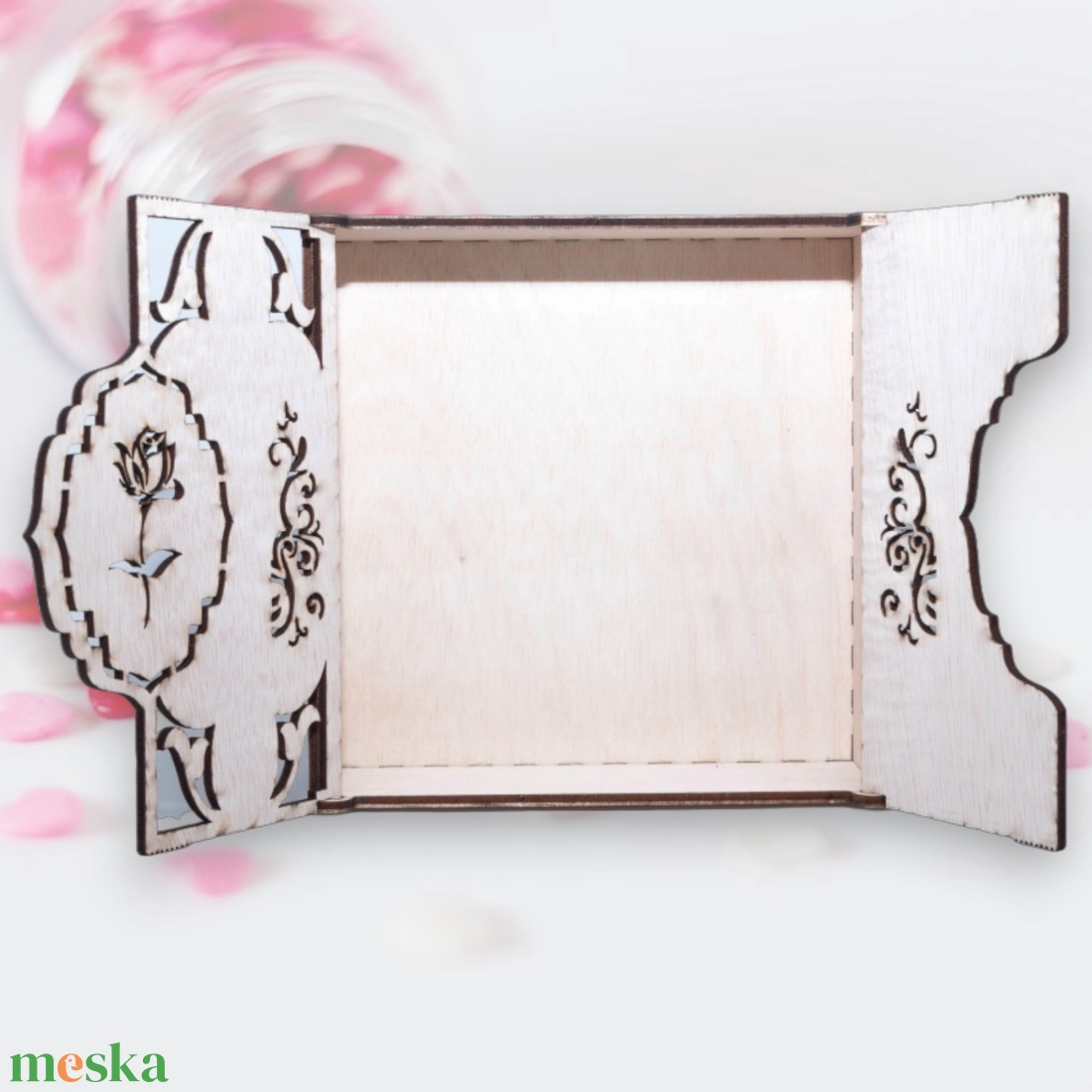 Lézervágott dobozka szalvétához, zsebkendőkhöz, bizsukhoz, 19x19x7cm - esküvő - emlék & ajándék - doboz - Meska.hu