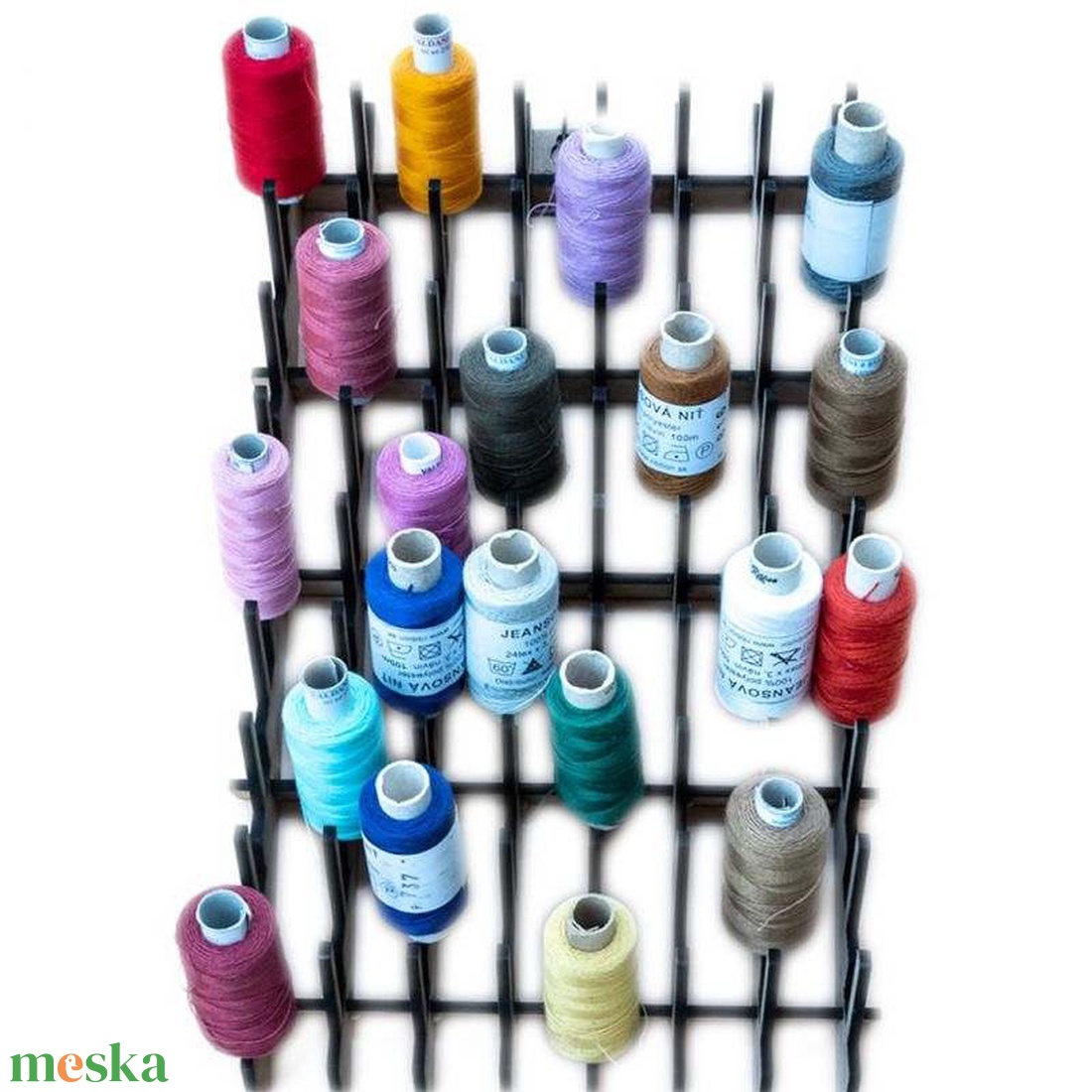 Cérnatartó állvány, 72 normál méretű spulni cérnához - otthon & életmód - lakástextil - varrókellék - Meska.hu