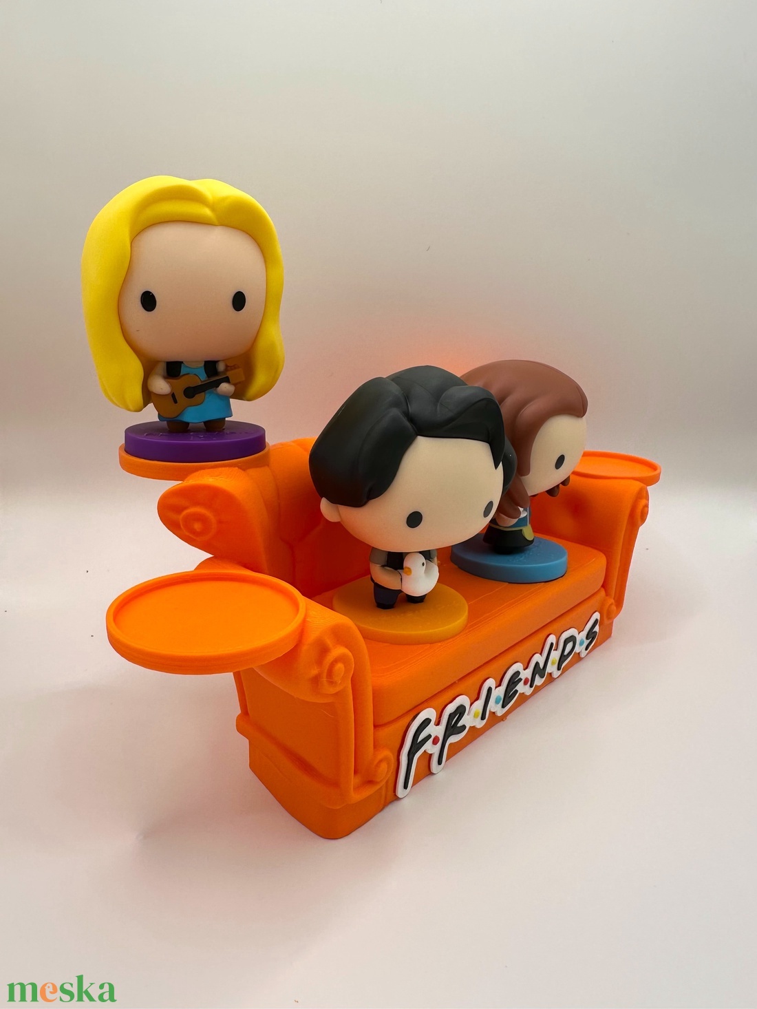 Jóbarátok - FRIENDS figura tartó - otthon & életmód - tárolás & rendszerezés - íróasztali tároló - Meska.hu