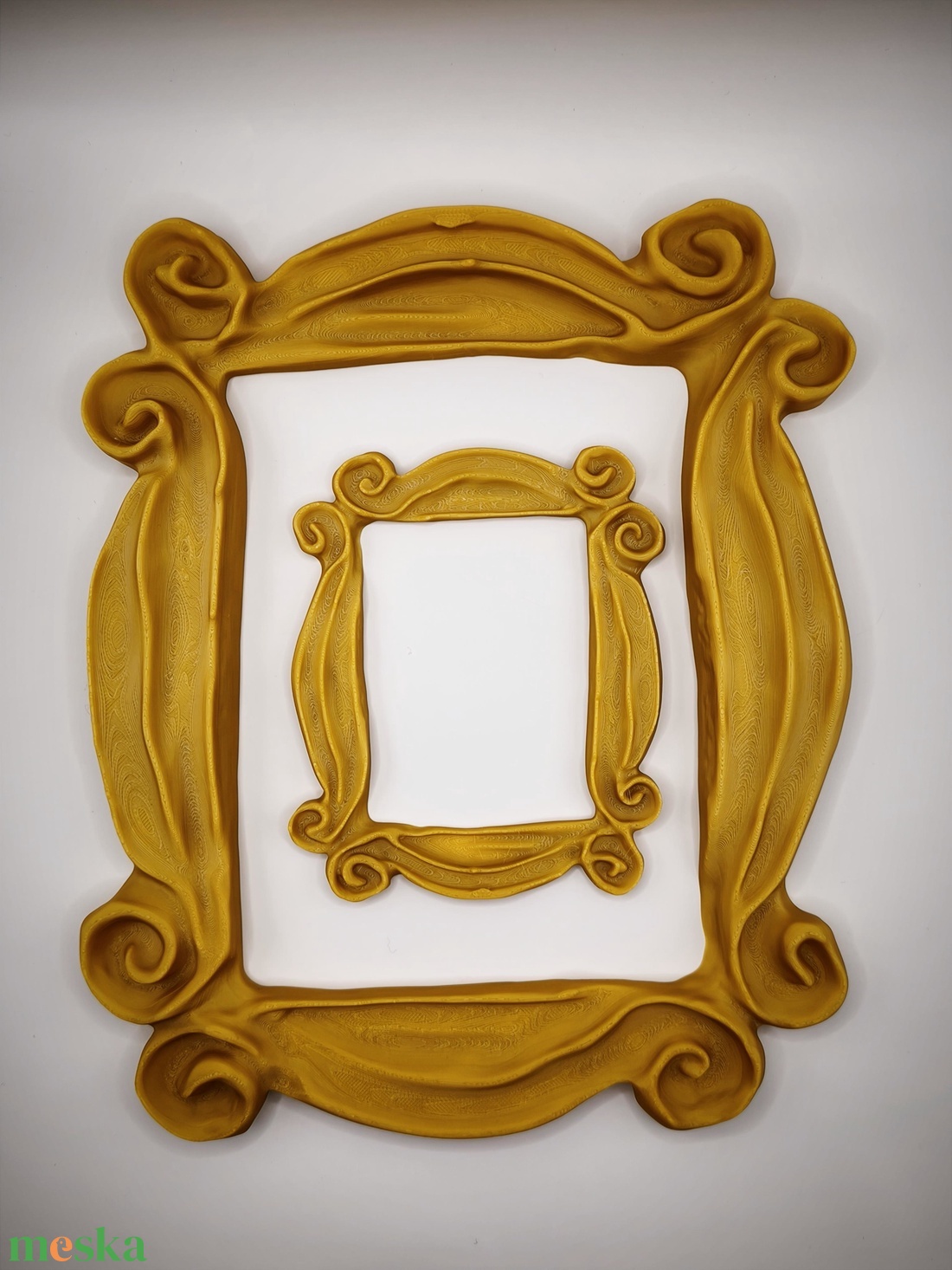 Friends kukucskáló keret - otthon & életmód - dekoráció - ajtó- és ablak dekoráció - ajtódísz & kopogtató - Meska.hu