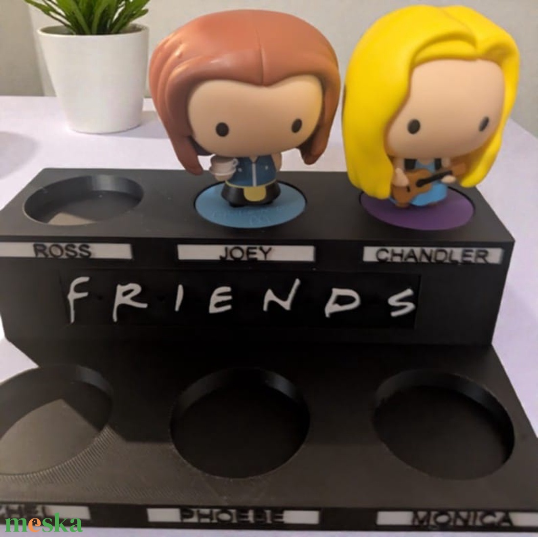 Jóbarátok figura tartó - otthon & életmód - tárolás & rendszerezés - íróasztali tároló - Meska.hu