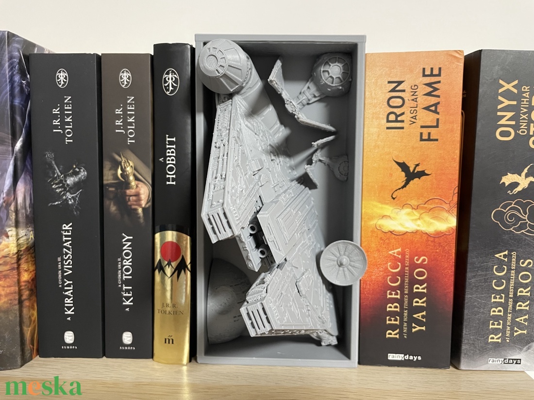 Ezeréves Sólyom Stílusú Könyvtámasz - Star Wars - otthon & életmód - dekoráció - asztal és polc dekoráció - könyvtámasz - Meska.hu