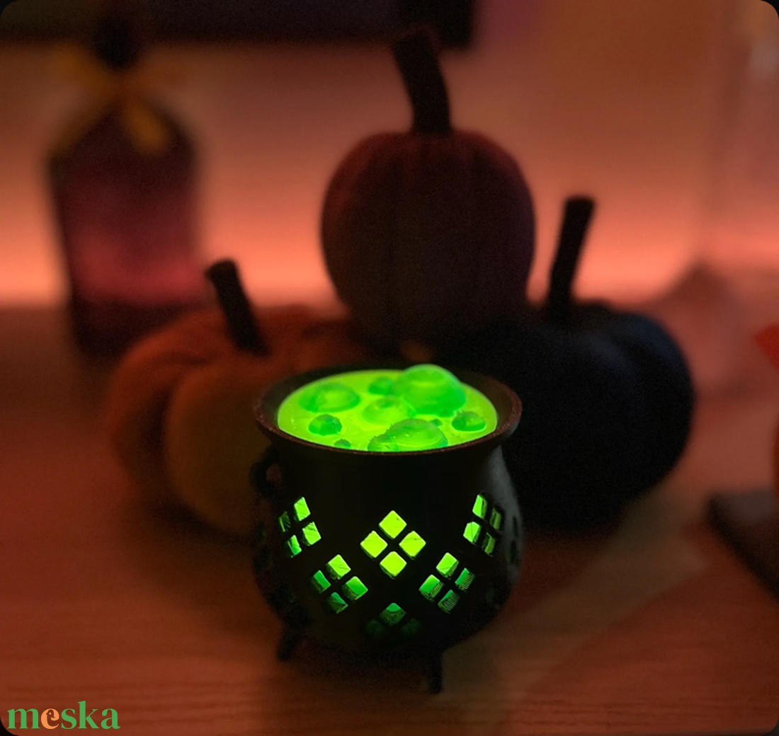 Világítós színes boszorkány üst - otthon & életmód - dekoráció - halloween - halloweeni figurák - Meska.hu