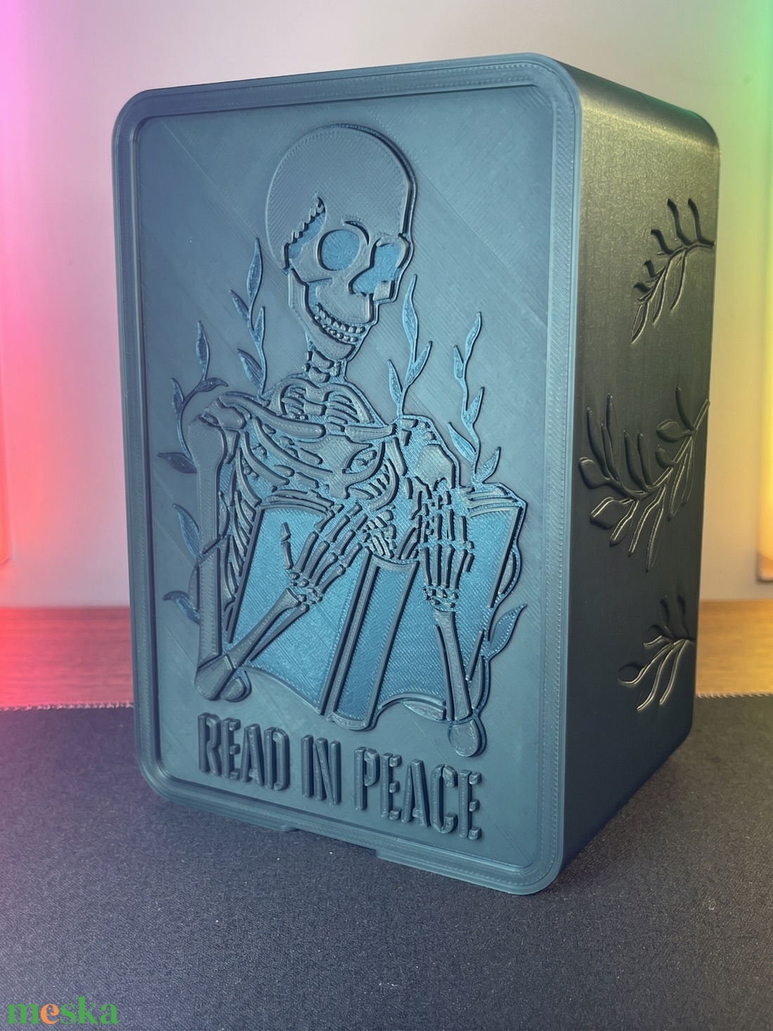 Nyugodt olvasás csontváz könyvtámasz - Read in peace booknook - otthon & életmód - dekoráció - halloween - halloweeni figurák - Meska.hu