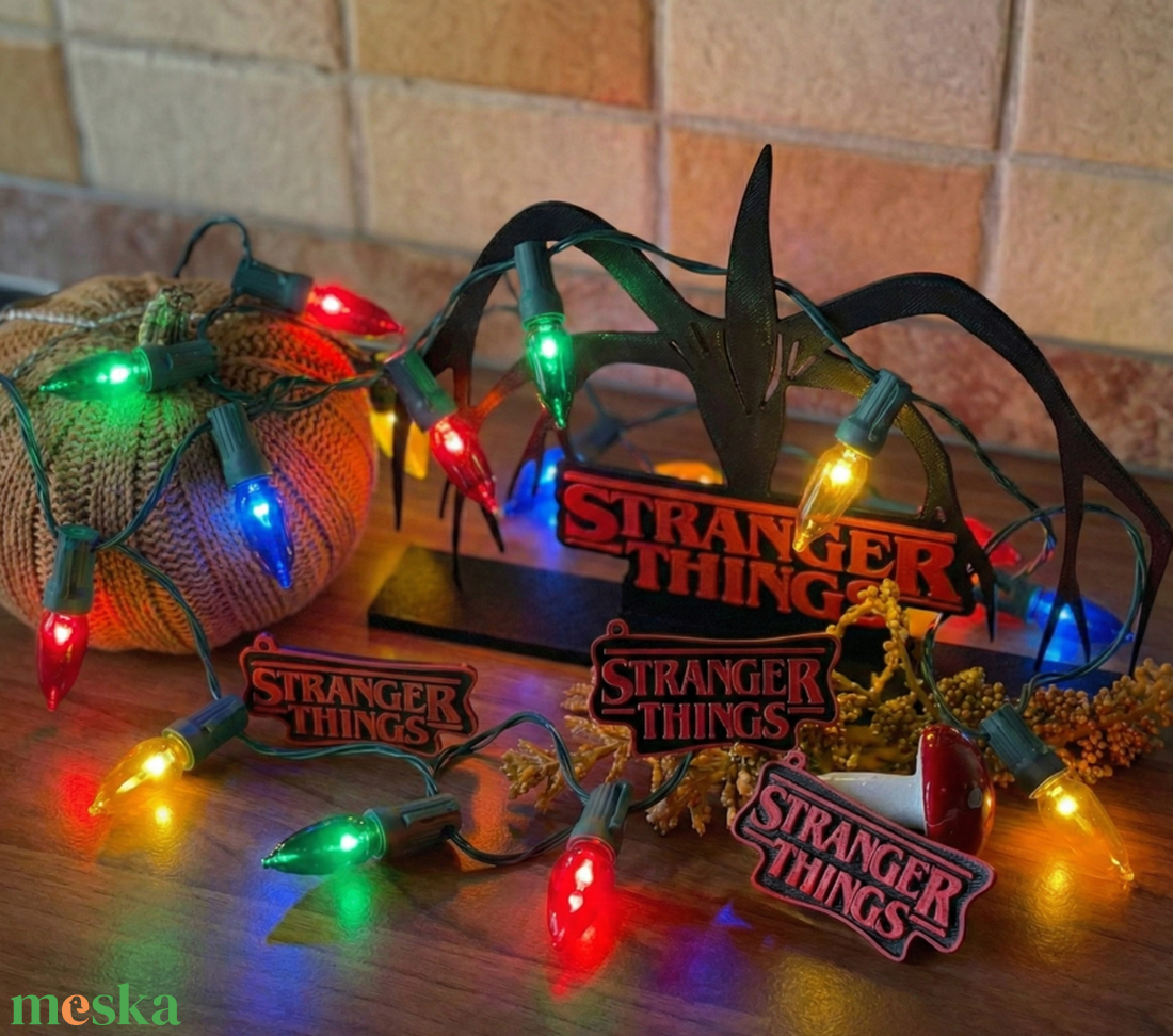 Stranger Things névre szóló egyedi kulcstartó - táska & tok - kulcstartó & táskadísz - kulcstartó - Meska.hu