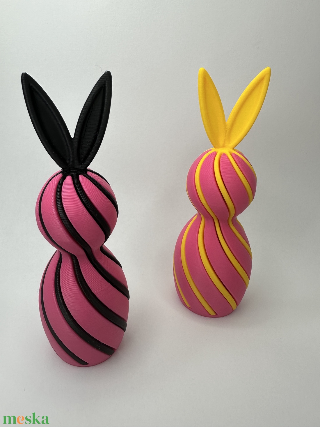 Húsvéti nyuszi (11 cm magas, füllel, csavarható) - ünnepi díszek, dekorációk - húsvéti díszek és dekorációk - húsvéti asztaldíszek - Meska.hu