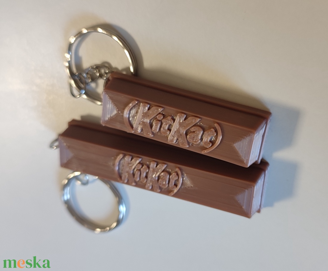 KitKat csoki kulcstartó - táska & tok - kulcstartó & táskadísz - kulcstartó - Meska.hu KitKat csoki kulcstartó - táska & tok - kulcstartó & táskadísz - kulcstartó - Meska.hu