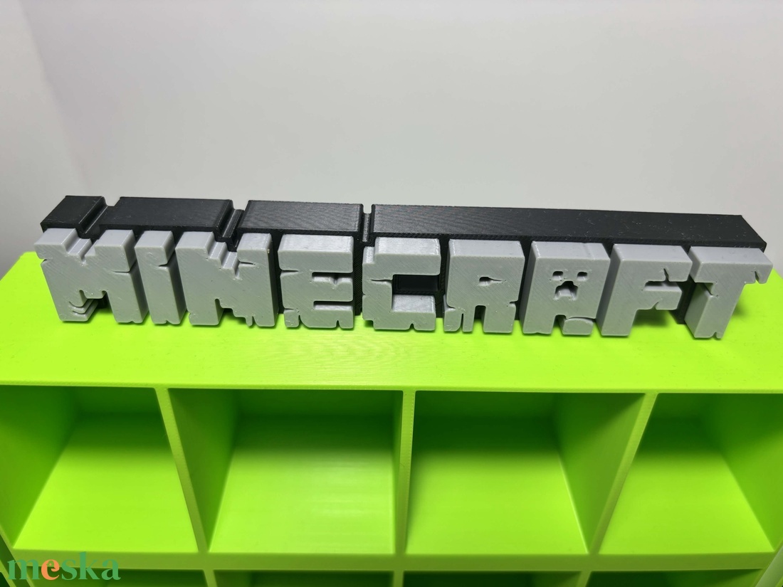 Minecraft  - Kinder joy - figura állvány EGYEDI NÉVVEL - otthon & életmód - dekoráció - asztal és polc dekoráció - díszdoboz - Meska.hu