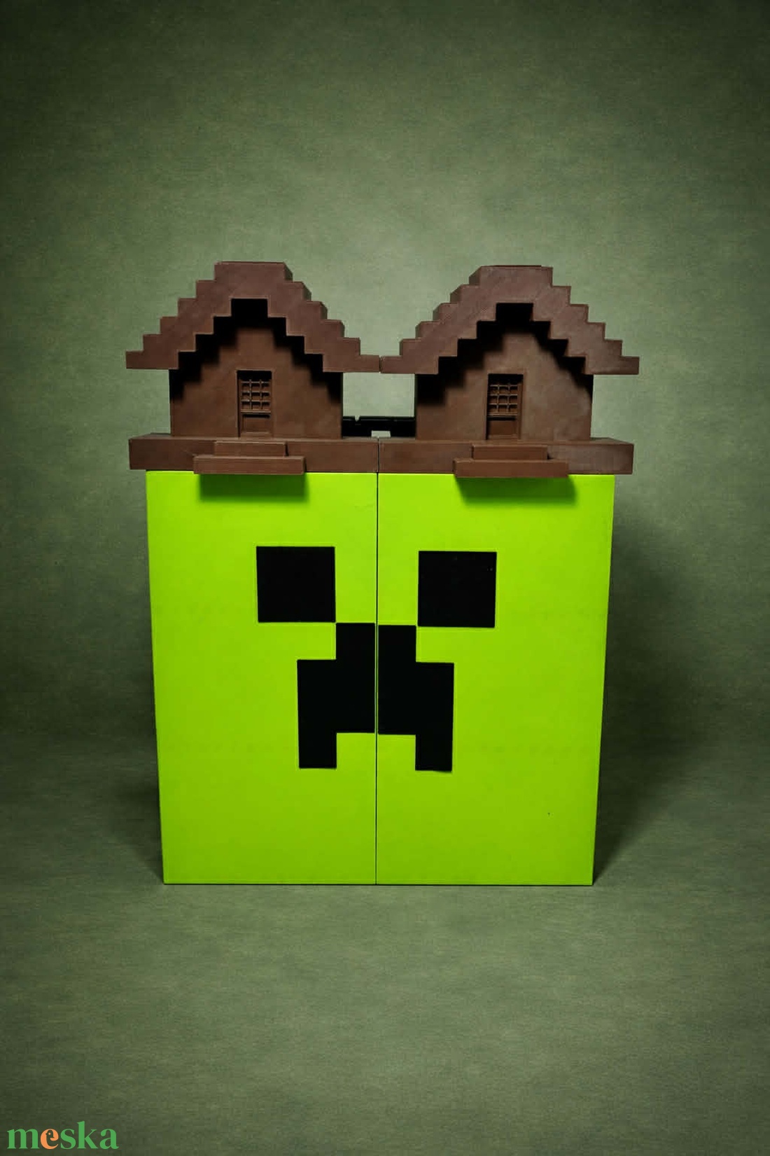 Minecraft kinder joy figura állvány - otthon & életmód - dekoráció - asztal és polc dekoráció - díszdoboz - Meska.hu