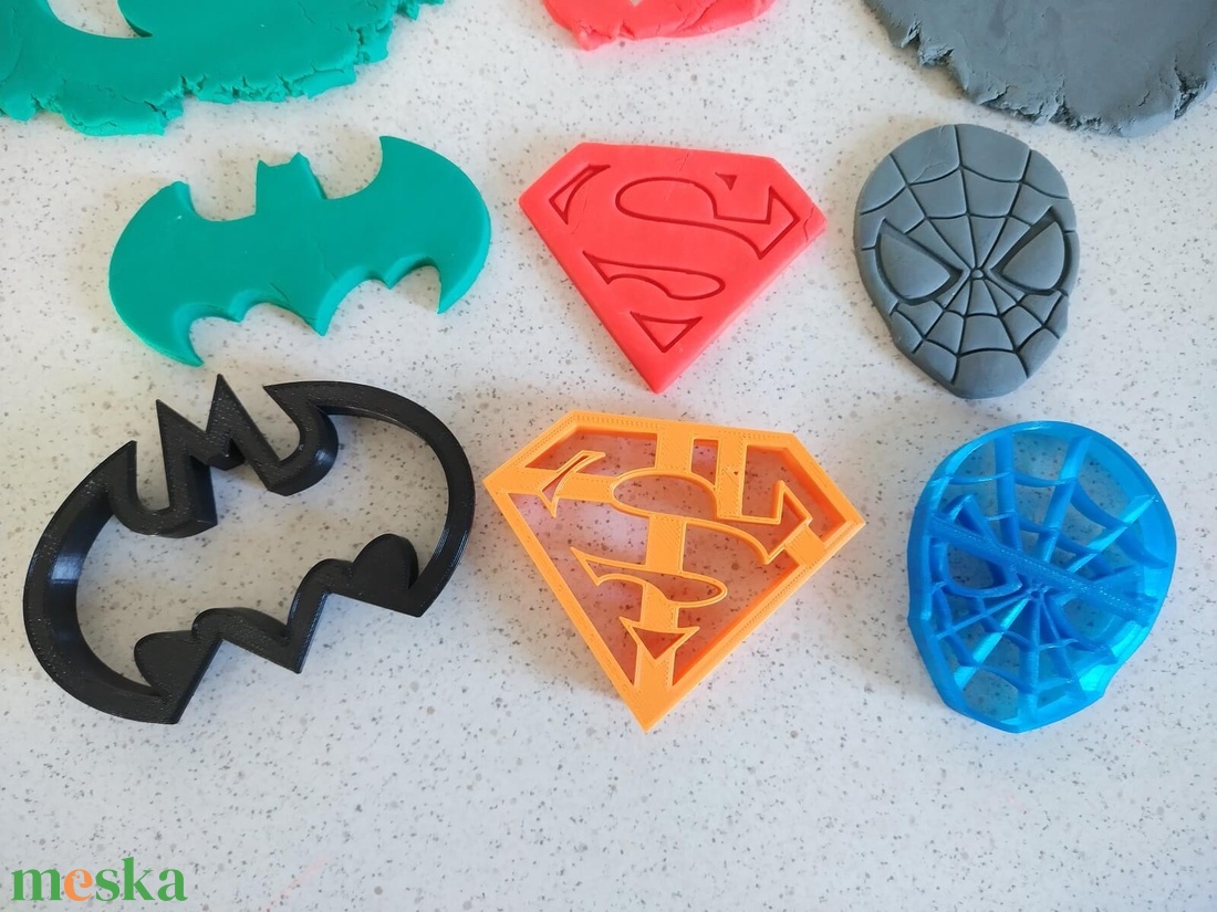 Batman Superman Spiderman sütemény keksz kiszúró formák - otthon & életmód - konyhafelszerelés, tálalás - sütés, főzés - sütikiszúró - Meska.hu Batman Superman Spiderman sütemény keksz kiszúró formák - otthon & életmód - konyhafelszerelés, tálalás - sütés, főzés - sütikiszúró - Meska.hu