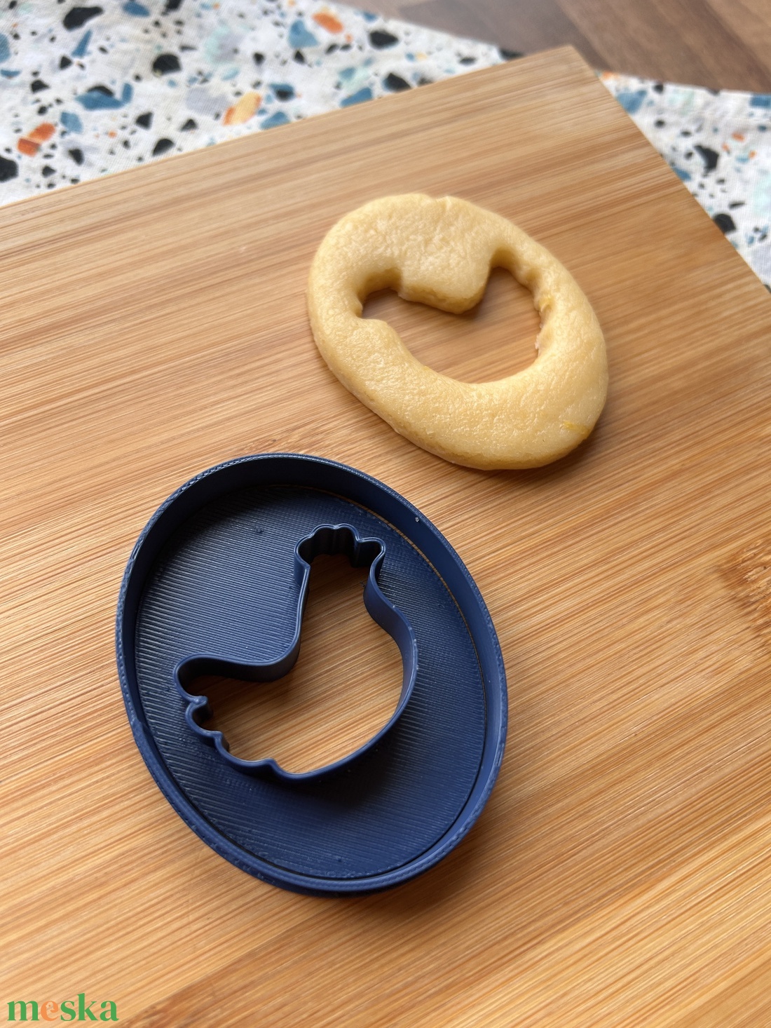 Tojás körvonalú, csibe mintás linzer / sütikiszúró - otthon & életmód - konyhafelszerelés, tálalás - sütés, főzés - sütikiszúró - Meska.hu