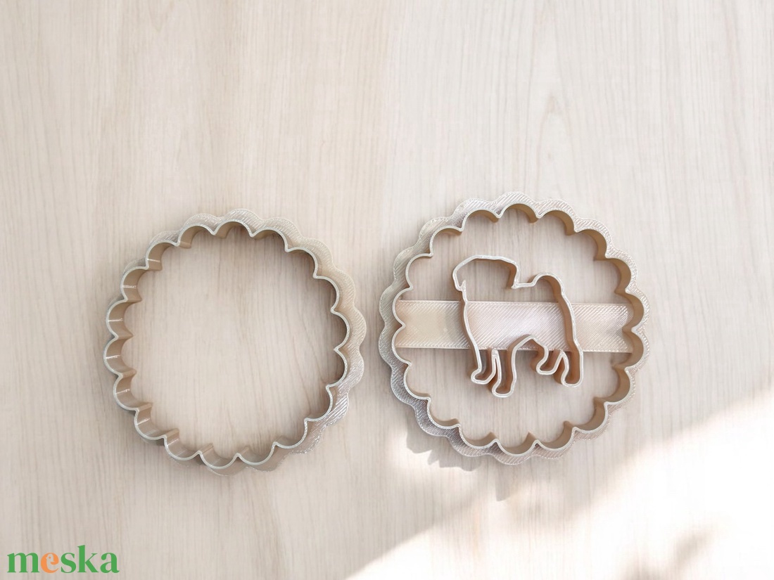 Mopsz linzer kiszúró - otthon & életmód - konyhafelszerelés, tálalás - sütés, főzés - sütikiszúró - Meska.hu Mopsz linzer kiszúró - otthon & életmód - konyhafelszerelés, tálalás - sütés, főzés - sütikiszúró - Meska.hu