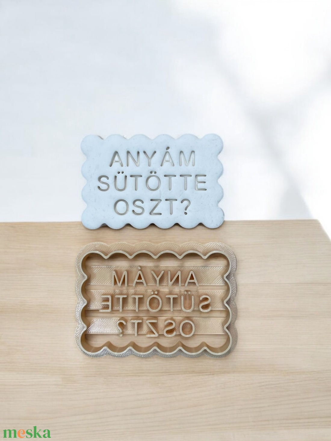 Anyám sütötte oszt? feliratú sütikiszúró - otthon & életmód - konyhafelszerelés, tálalás - sütés, főzés - sütikiszúró - Meska.hu Anyám sütötte oszt? feliratú sütikiszúró - otthon & életmód - konyhafelszerelés, tálalás - sütés, főzés - sütikiszúró - Meska.hu