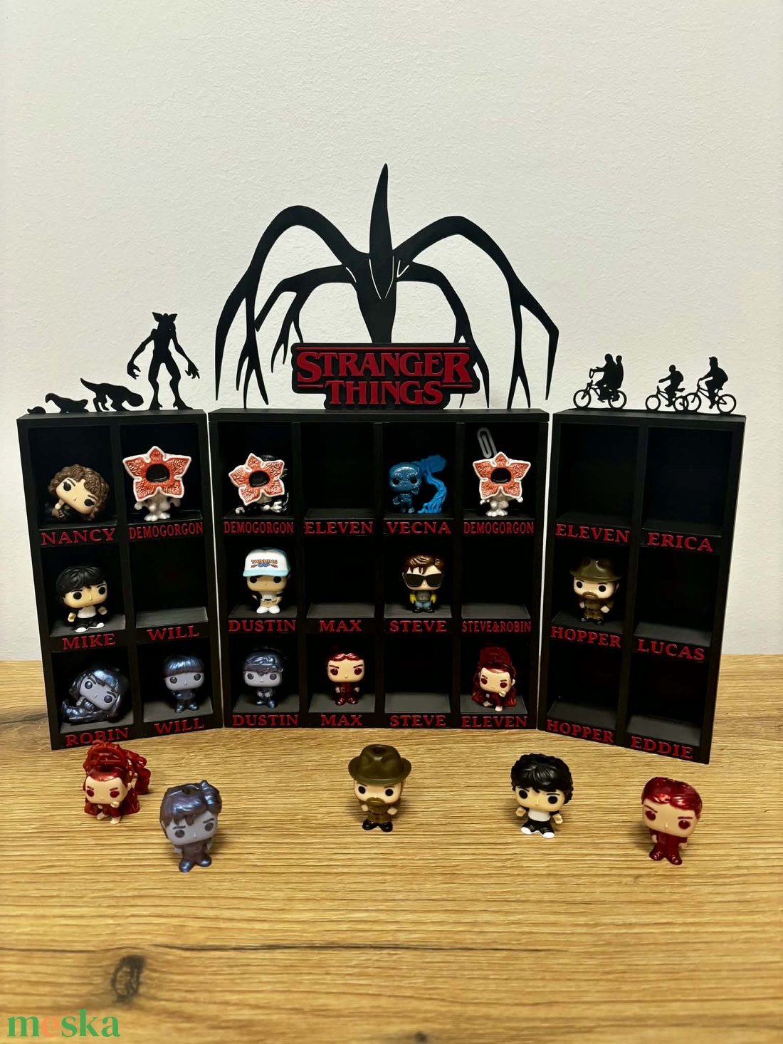 Stranger Things - Kinder Joy / Funko figura stand / tartó / gyűjtői polc - otthon & életmód - dekoráció - asztal és polc dekoráció - dekorációs tál, tartó - Meska.hu