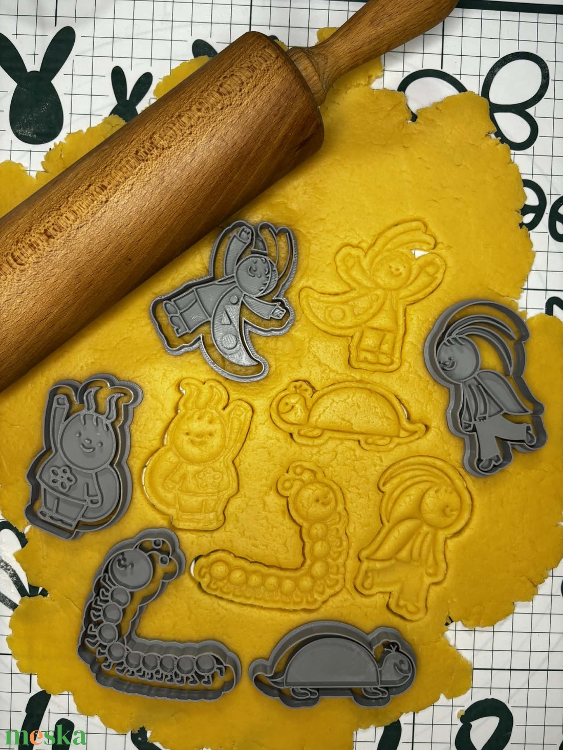 Bogyó és Babóca ihlette süteménykiszúrók - otthon & életmód - konyhafelszerelés, tálalás - sütés, főzés - sütikiszúró - Meska.hu