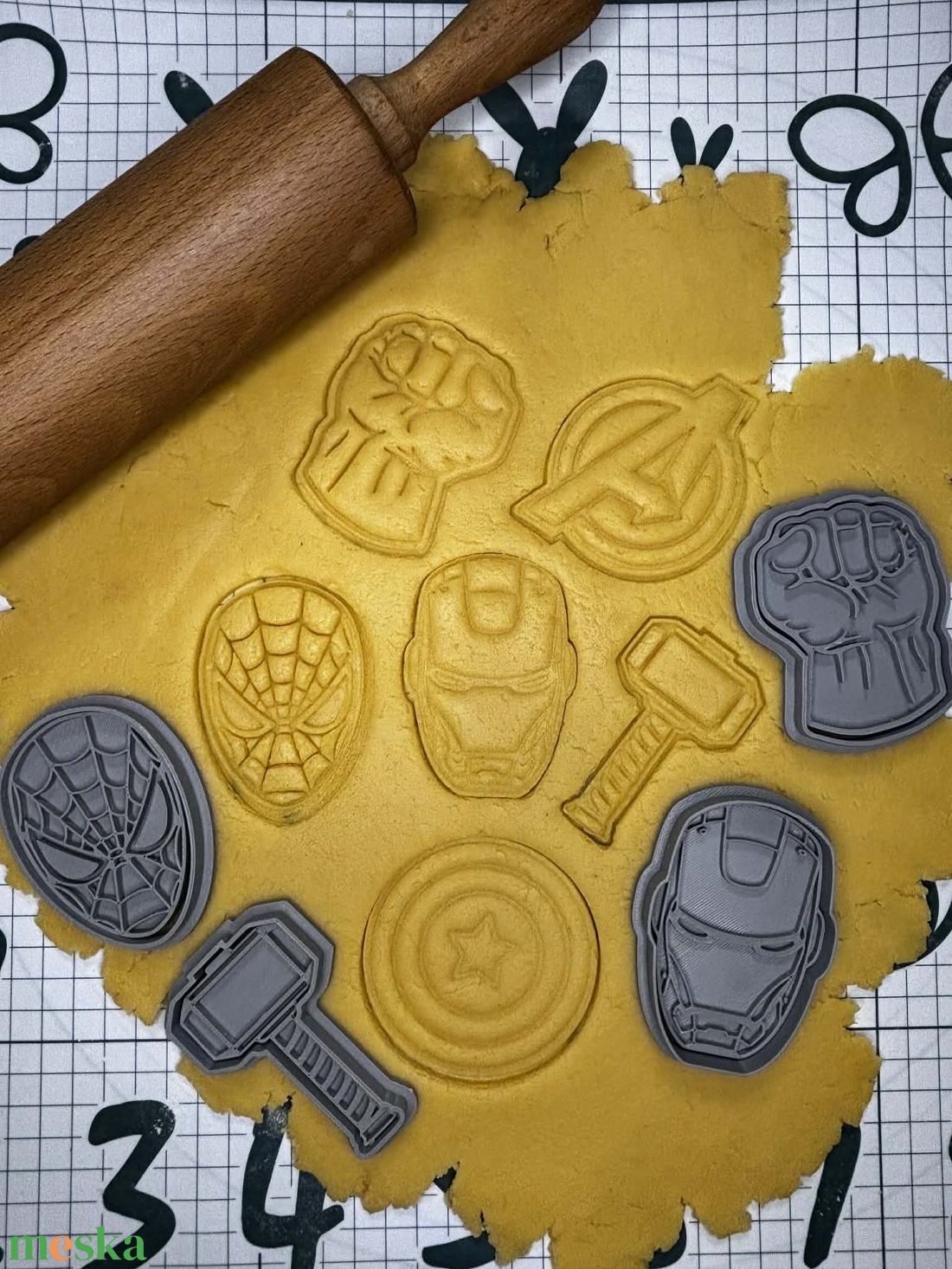 Marvel sütikiszúró szett  - otthon & életmód - konyhafelszerelés, tálalás - sütés, főzés - sütikiszúró - Meska.hu