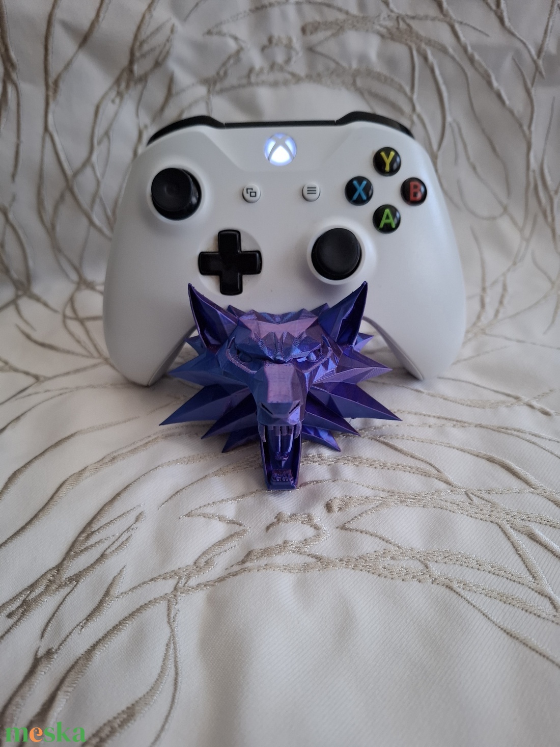 Xbox one controller tartó Witcher edition - otthon & életmód - dekoráció - dísztárgy - Meska.hu Xbox one controller tartó Witcher edition - otthon & életmód - dekoráció - dísztárgy - Meska.hu