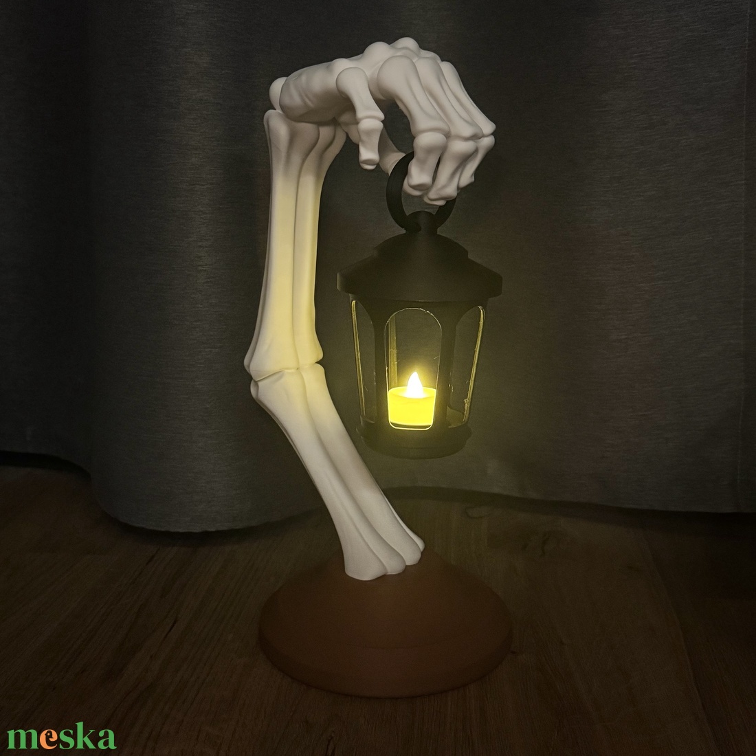 Csontváz kar lámpással - otthon & életmód - dekoráció - halloween - halloweeni lámpás - Meska.hu