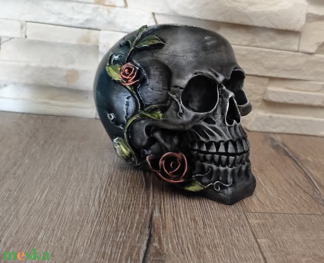 Rózsás koponya - esküvő - dekoráció - asztaldísz - Meska.hu