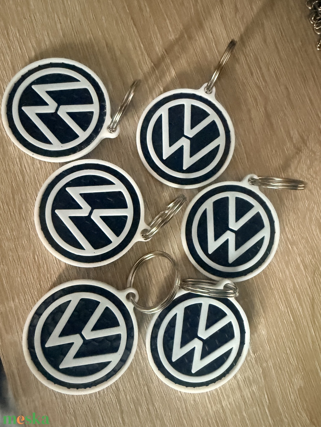 Volkswagen lógó kulcstartó - táska & tok - kulcstartó & táskadísz - kulcstartó - Meska.hu