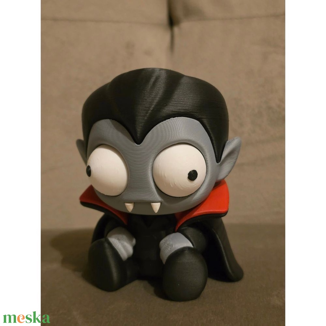 Béla � Vicces vámpír figura forgatható fejjel és mozgatható szemekkel - otthon & életmód - dekoráció - halloween - halloweeni figurák - Meska.hu