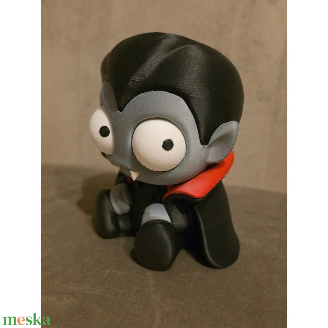 Béla � Vicces vámpír figura forgatható fejjel és mozgatható szemekkel - otthon & életmód - dekoráció - halloween - halloweeni figurák - Meska.hu