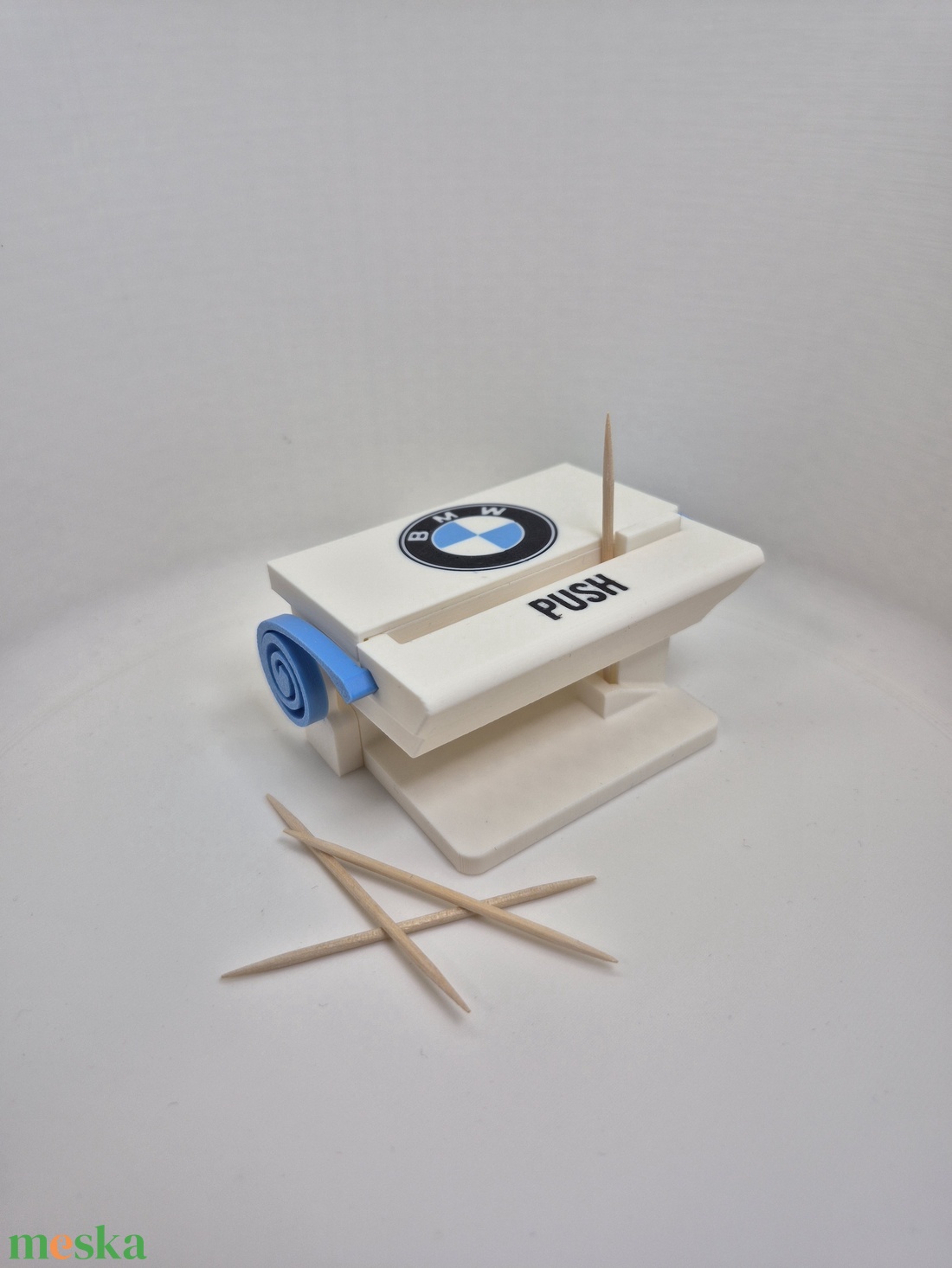 Fogpiszkáló adagoló � BMW stílusban - otthon & életmód - konyhafelszerelés, tálalás - konyhai tárolás - fűszertartó - Meska.hu