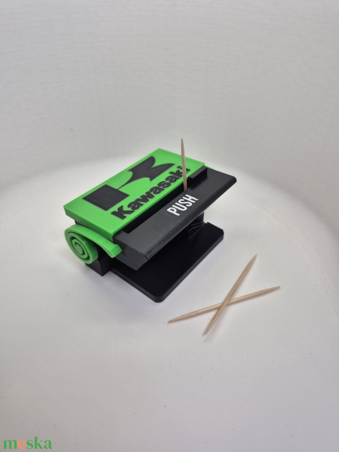 Fogpiszkáló adagoló � Kawasaki stílusban - otthon & életmód - konyhafelszerelés, tálalás - konyhai tárolás - fűszertartó - Meska.hu