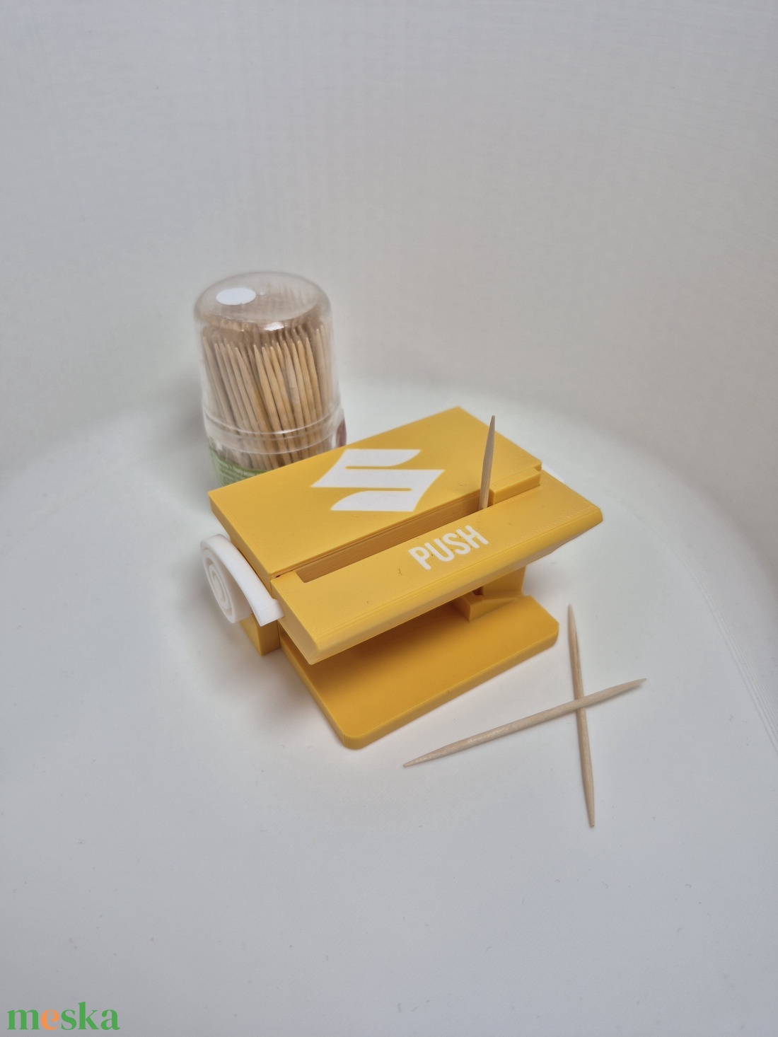 Fogpiszkáló adagoló � Suzuki stílusban - otthon & életmód - konyhafelszerelés, tálalás - konyhai tárolás - fűszertartó - Meska.hu