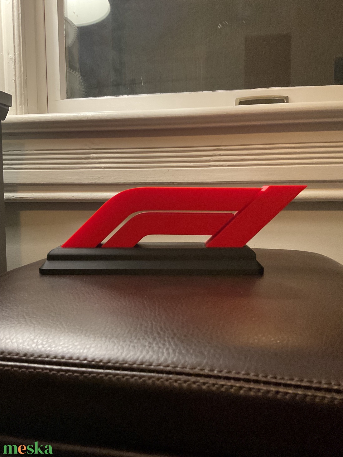 F1 logó  - otthon & életmód - dekoráció - asztal és polc dekoráció - asztaldísz - Meska.hu