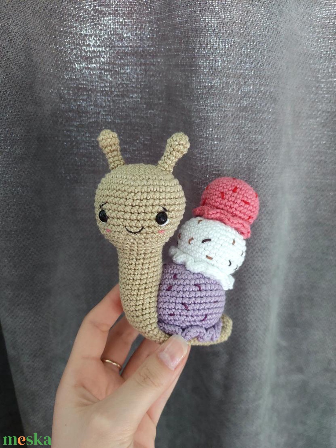 Fagylaltcsiga amigurumi - játék & sport - plüssállat & játékfigura - csiga - Meska.hu