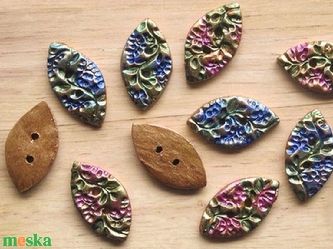 6db csillogó színes handmade ékszergomb, virágszirom alakú, több színben  - kellékek & szerszámok - dekorációs kellékek - Meska.hu