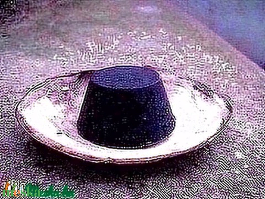 Szenes-sós kecsketejes arctisztító szappan  -  - Meska.hu