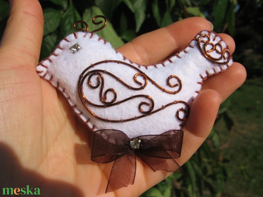 Szerelem rézmadara - kitűző - ékszer - kitűző és bross - Meska.hu