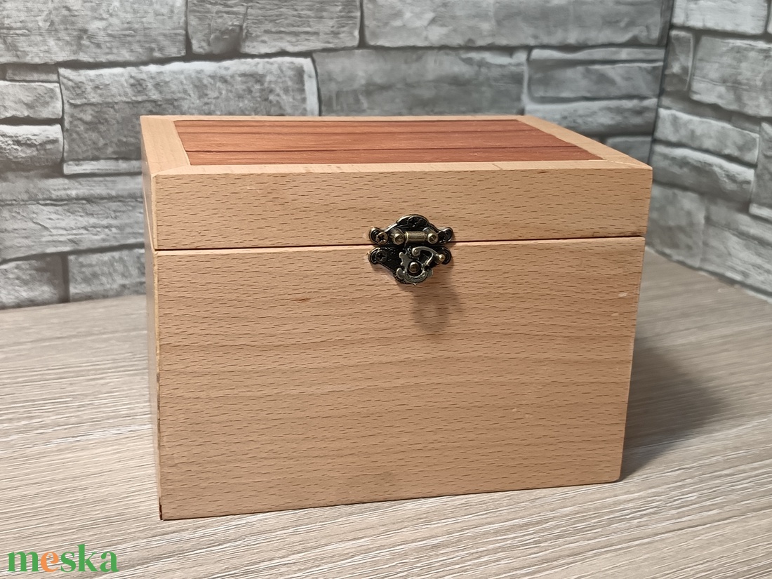 Ékszerdoboz Egzóta betéttel - ékszer - ékszertartó - ékszerdoboz - Meska.hu Ékszerdoboz Egzóta betéttel - ékszer - ékszertartó - ékszerdoboz - Meska.hu
