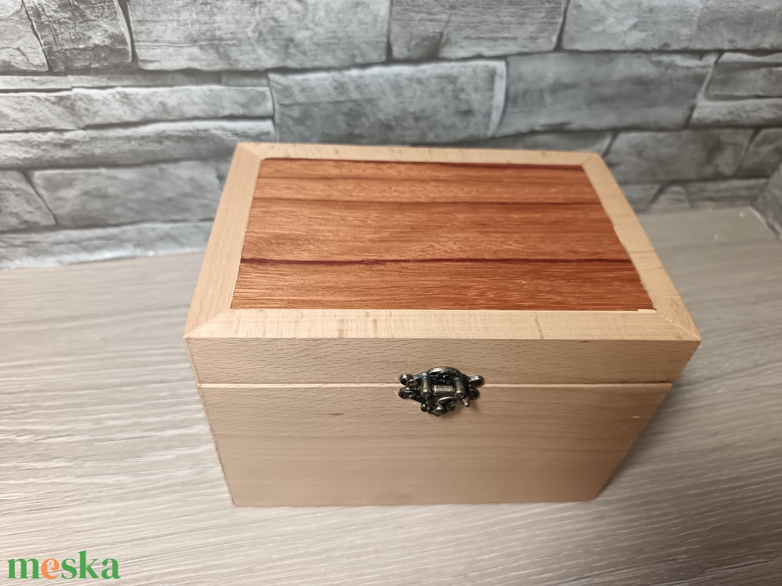 Ékszerdoboz Egzóta betéttel - ékszer - ékszertartó - ékszerdoboz - Meska.hu Ékszerdoboz Egzóta betéttel - ékszer - ékszertartó - ékszerdoboz - Meska.hu
