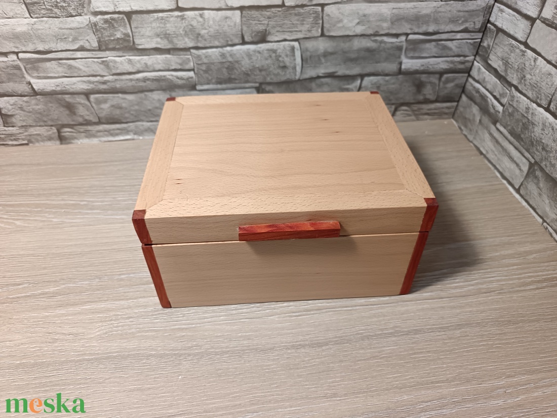 Ékszerdoboz Egzóta élberakással - ékszer - ékszertartó - ékszerdoboz - Meska.hu Ékszerdoboz Egzóta élberakással - ékszer - ékszertartó - ékszerdoboz - Meska.hu