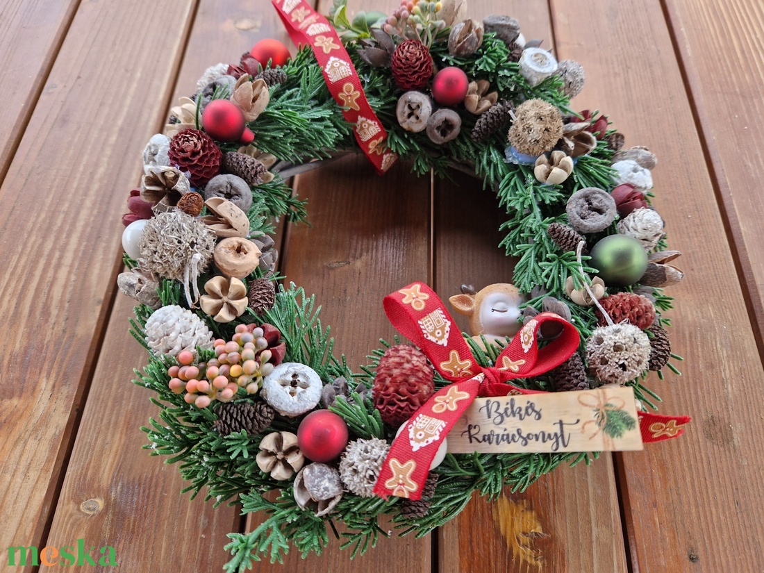 Őzikés piros fenyő kopogtató - karácsony - karácsonyi lakásdekoráció - karácsonyi ajtódíszek - Meska.hu Őzikés piros fenyő kopogtató - karácsony - karácsonyi lakásdekoráció - karácsonyi ajtódíszek - Meska.hu