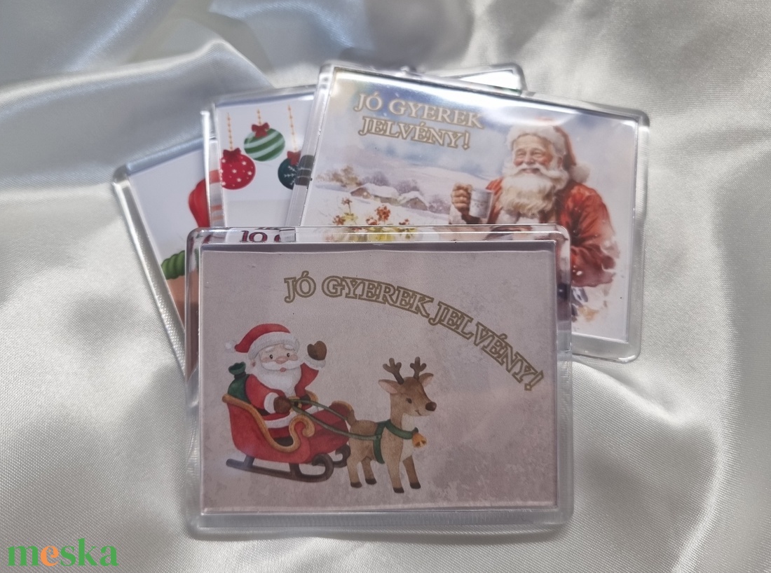 Jó gyerek jelvény 2 ,hűtőmágnes  - otthon & életmód - konyhafelszerelés, tálalás - konyhai dekoráció - hűtőmágnes - Meska.hu