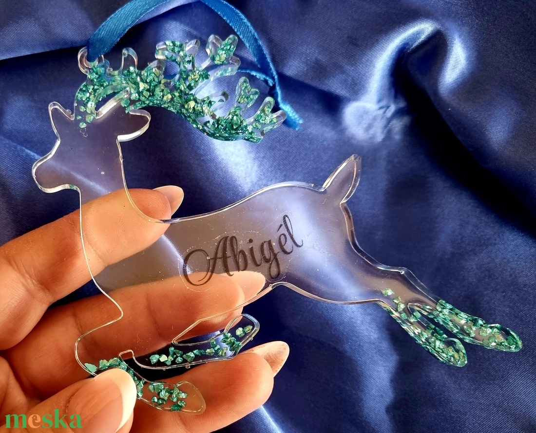 Névre szóló epoxy szarvas karácsonyfadísz  - karácsony - karácsonyi lakásdekoráció - karácsonyfadíszek - Meska.hu
