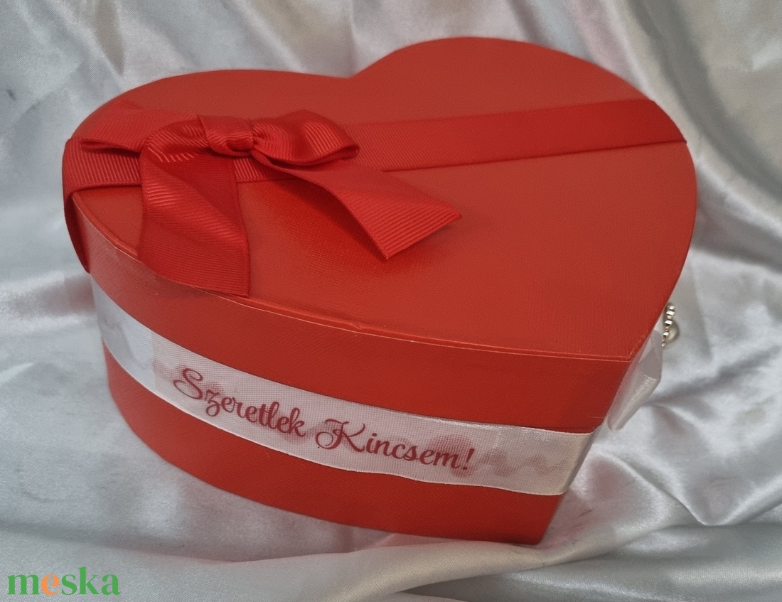 Ballagási csokis virágbox Raffaelloval - otthon & életmód - virágdekoráció - virágok - virágbox - Meska.hu