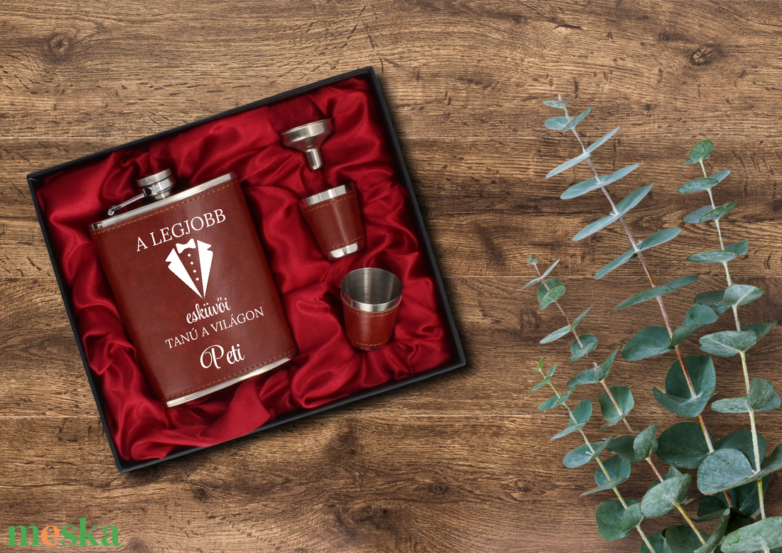 Legjobb esküvői tanú bőr hatású laposüveg szett , flaska szett tanú felk�rő - esküvő - meghívó & kártya - tanú felkérő - Meska.hu