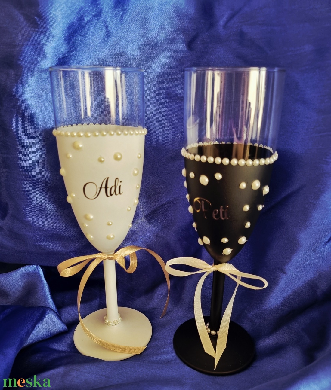 Prémium gyöngyös pezsgőspohár vagy borospohár esküvőre, születésnapra - esküvő - emlék & ajándék - nászajándék - esküvői pohár, pohárszett - Meska.hu