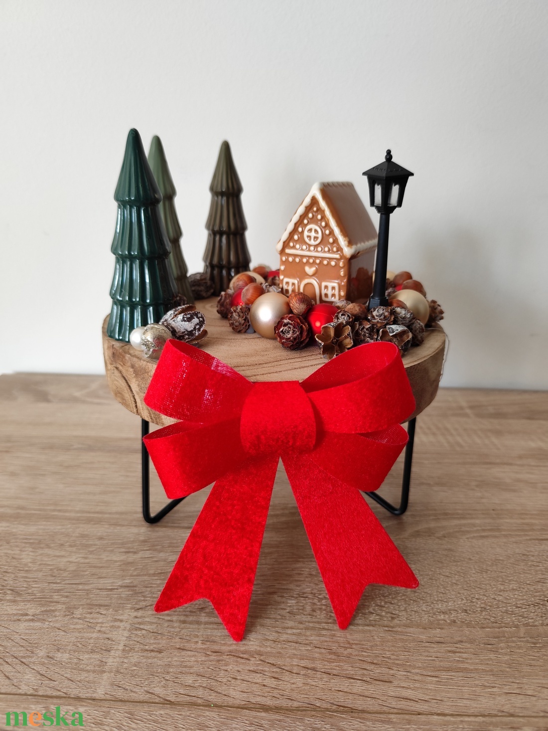 Ünnepi falu hangulatú asztaldísz  - karácsony - karácsonyi lakásdekoráció - ünnepi asztaldekoráció - Meska.hu