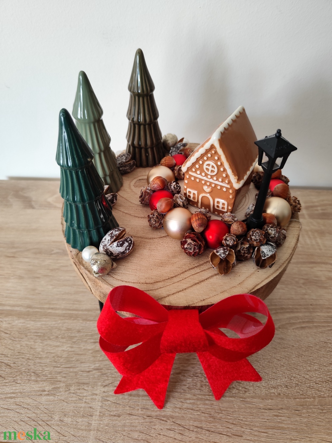 Ünnepi falu hangulatú asztaldísz  - karácsony - karácsonyi lakásdekoráció - ünnepi asztaldekoráció - Meska.hu