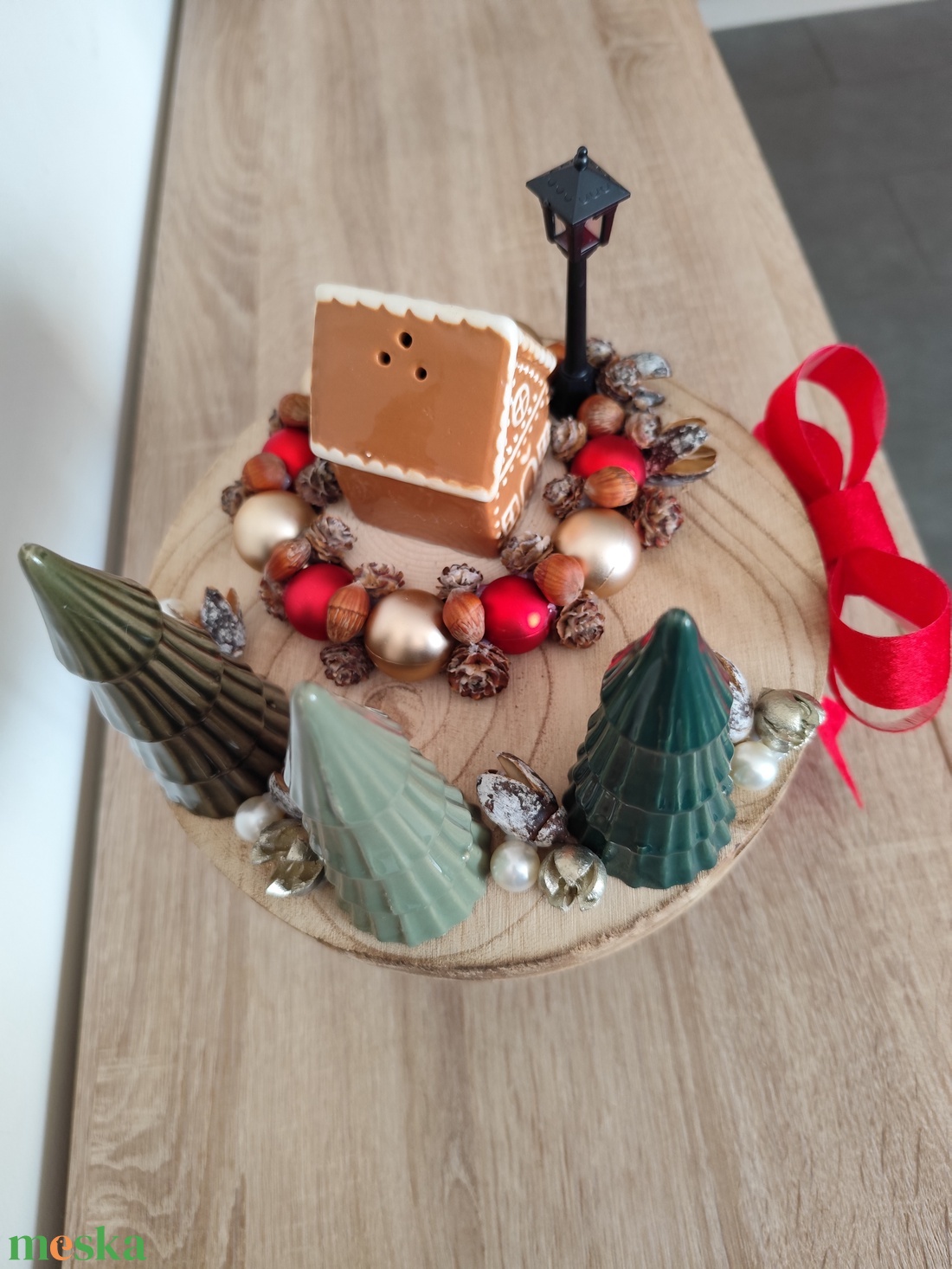 Ünnepi falu hangulatú asztaldísz  - karácsony - karácsonyi lakásdekoráció - ünnepi asztaldekoráció - Meska.hu