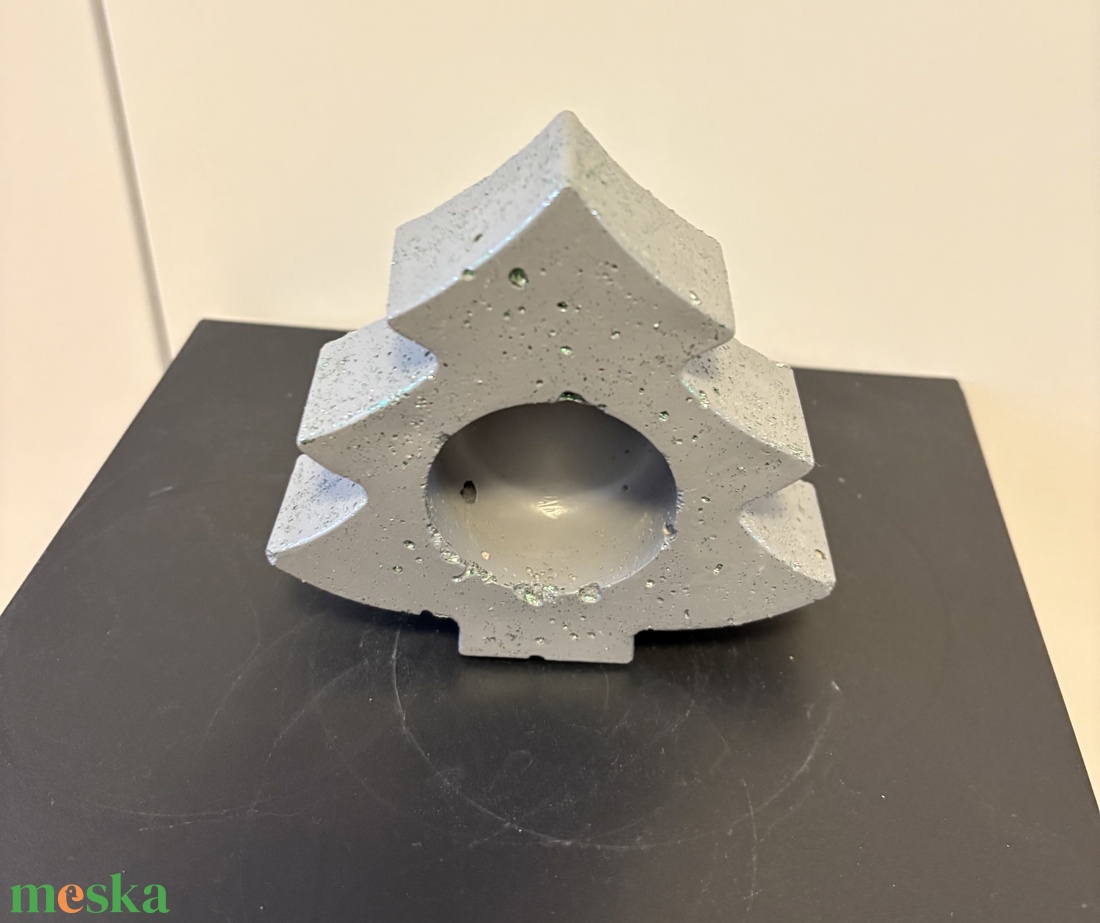 Fenyőfa formájú beton mécsestartó - otthon & életmód - gyertya, illat, aroma - mécses és mécsestartó - Meska.hu