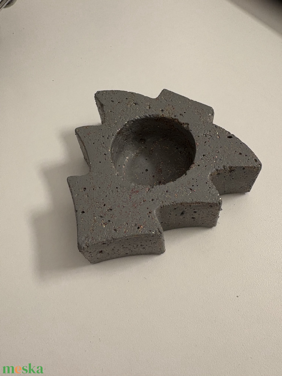 Fenyőfa formájú beton mécsestartó - otthon & életmód - gyertya, illat, aroma - mécses és mécsestartó - Meska.hu