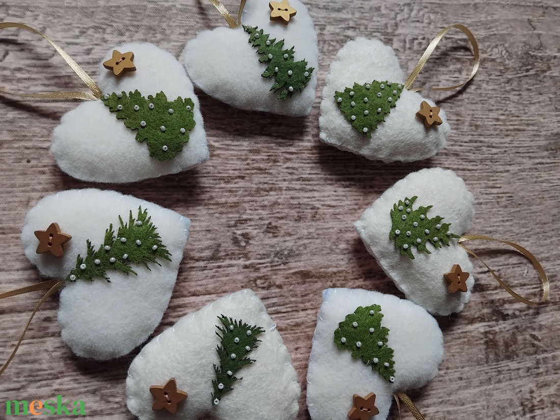 Zöld fenyős szivecskék karácsonyfadísz szett - karácsony - karácsonyi lakásdekoráció - karácsonyfadíszek - Meska.hu
